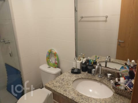 Image 19 - 250350